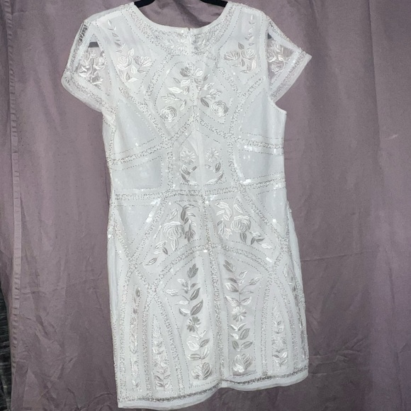 Lulus white lace beaded dress. Size xl - Picture 3 of 4